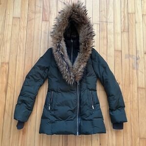 Mackage Akiva Down Puffer Coat Fur Hood Olive Green Asymmetrical Zip Size Small